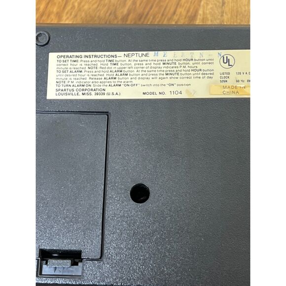 Vintage Spartus Digital Alarm Clock Wood Grain Look Retro Bedside Collectible - Picture 3 of 7